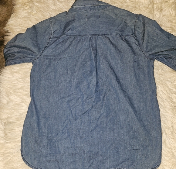Old Navy Navy Denim Button Down Shirt – Size Medium Petite - Picture 3 of 5